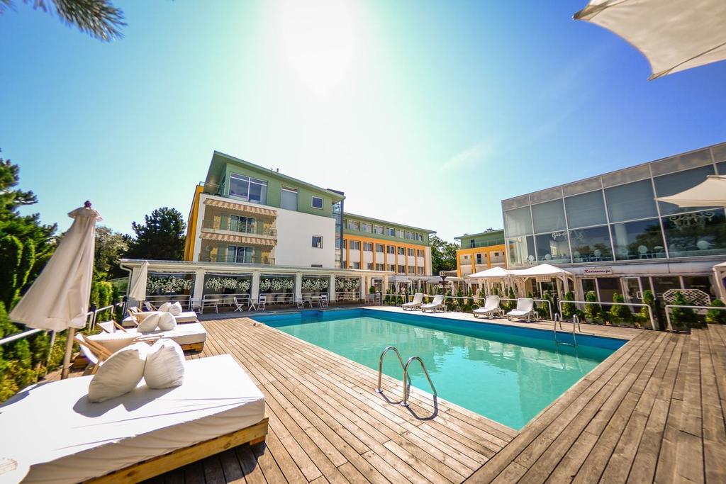 Hotel Bryza Resort & Spa Jurata Exterior foto